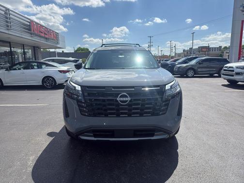 Boulder Gray Pearl 2026 Nissan Pathfinder Platinum