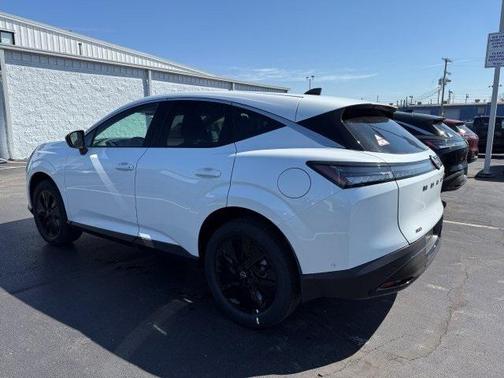 2025 Nissan Murano SV