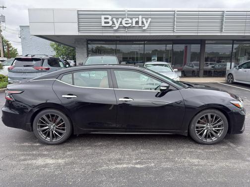 Super Black 2019 Nissan Maxima 3.5 Platinum