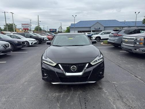 Super Black 2019 Nissan Maxima 3.5 Platinum