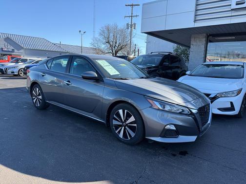 2022 Nissan Altima 2.5 SV