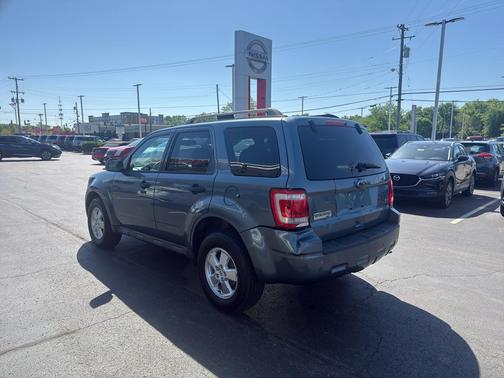 Steel Blue Metallic 2010 Ford Escape XLT