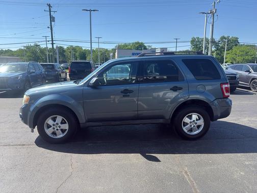 Steel Blue Metallic 2010 Ford Escape XLT