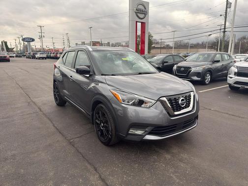 2020 Nissan Kicks SR