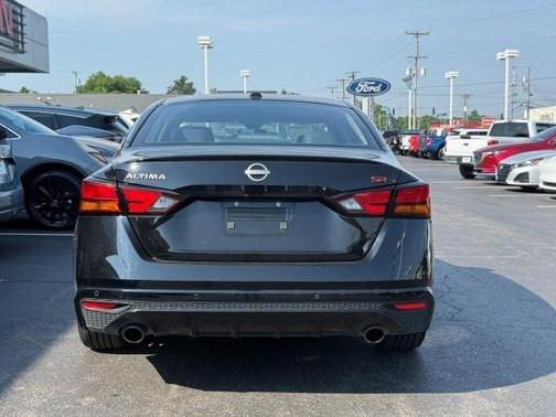 2023 Nissan Altima SR FWD