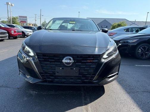 2023 Nissan Altima SR FWD
