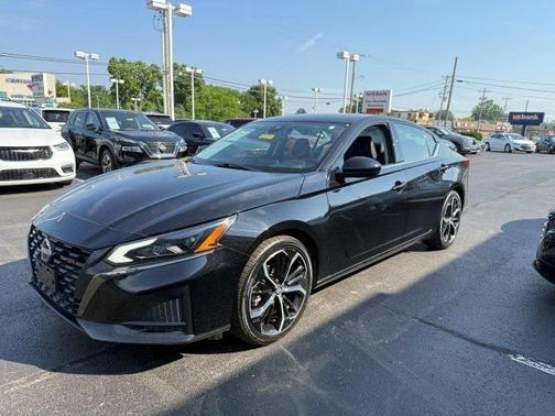 2023 Nissan Altima SR FWD