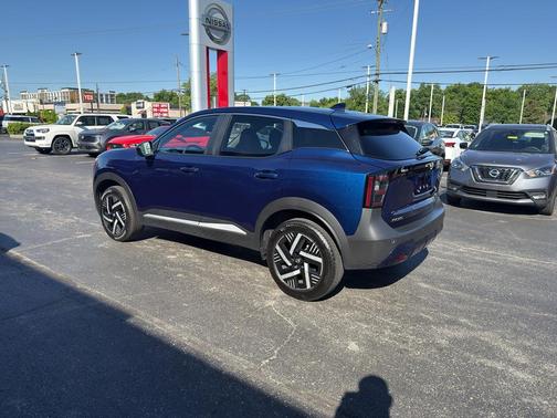 Deep Blue Pearl 2025 Nissan Kicks SV
