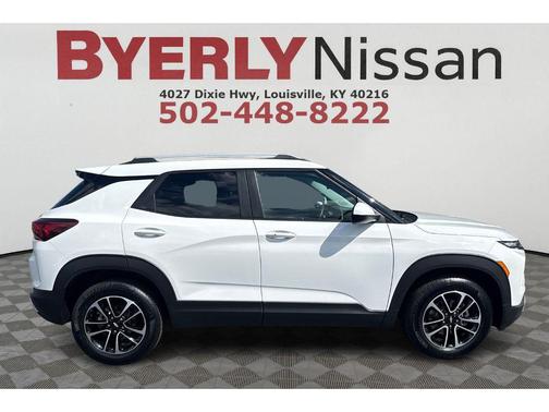Summit White 2024 Chevrolet Trailblazer LT