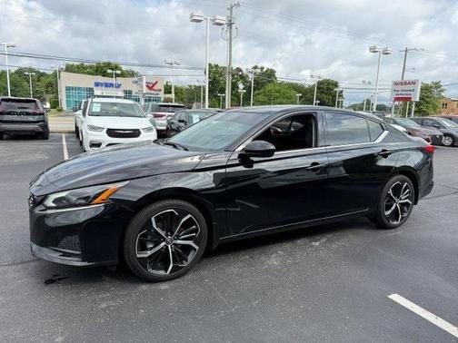 2025 Nissan Altima SR FWD