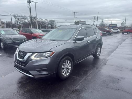 2018 Nissan Rogue SV