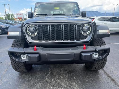Granite Crystal Metallic Clearcoat 2024 Jeep Gladiator Rubicon