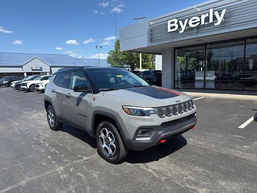 Sting-Gray Clearcoat 2022 Jeep Compass Trailhawk