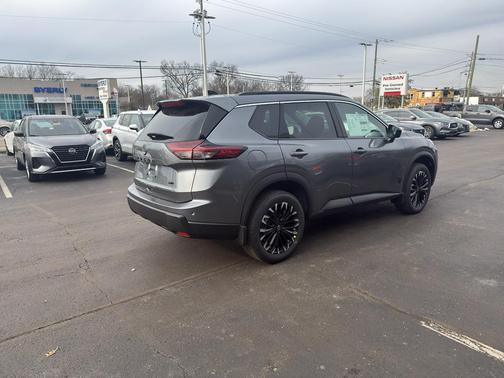 2026 Nissan Rogue Dark Armor