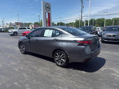 Gun Metallic 2025 Nissan Versa 1.6 S