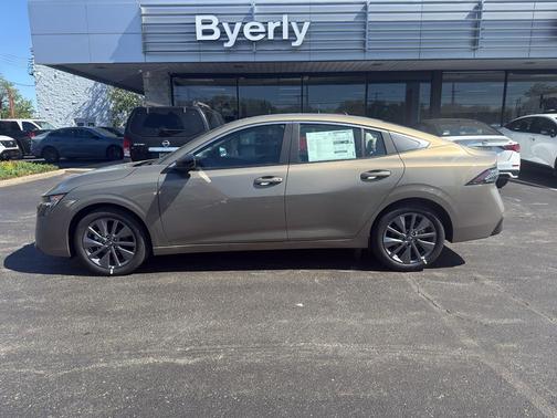 Imperial Bronze 2026 Nissan Sentra SL