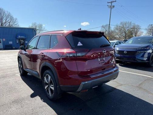 2025 Nissan Rogue SL