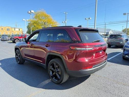 2023 Jeep Grand Cherokee Altitude