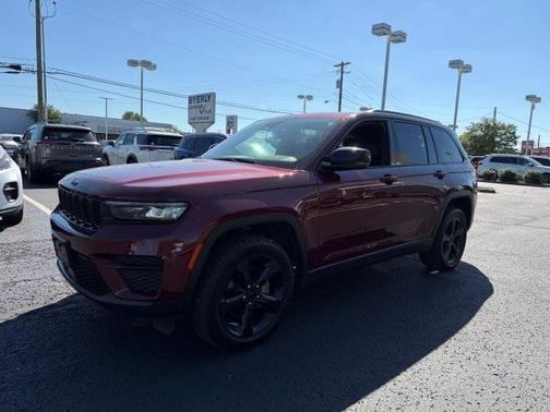 2023 Jeep Grand Cherokee Altitude