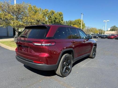 2023 Jeep Grand Cherokee Altitude