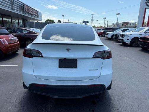 2024 Tesla Model Y Performance Dual Motor All-Wheel Drive