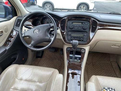 2002 Toyota Highlander Base
