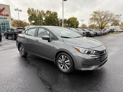 2023 Nissan Versa 1.6 SV