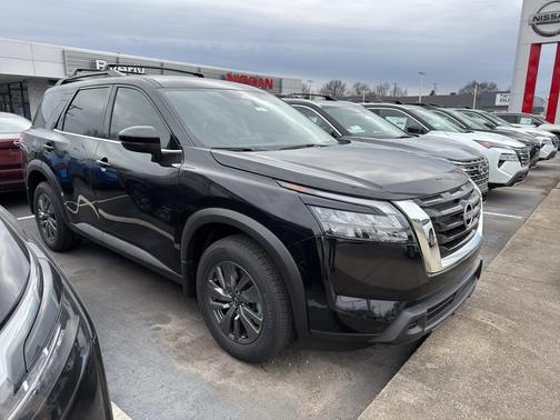 2025 Nissan Pathfinder SV 4WD