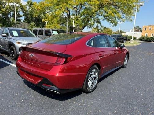 2023 Hyundai SONATA SEL