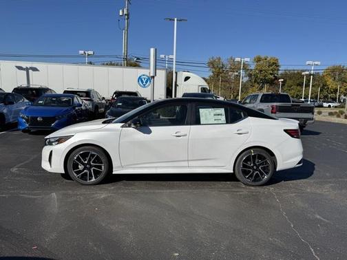 2025 Nissan Sentra SR