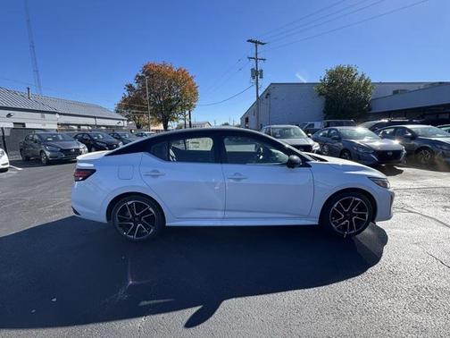2025 Nissan Sentra SR