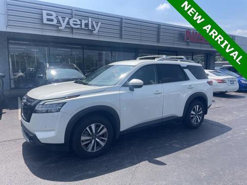 2024 Nissan Pathfinder SL 4WD
