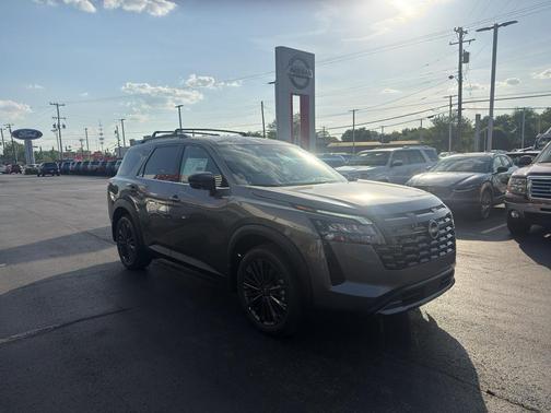 Gun Metallic 2026 Nissan Pathfinder SL