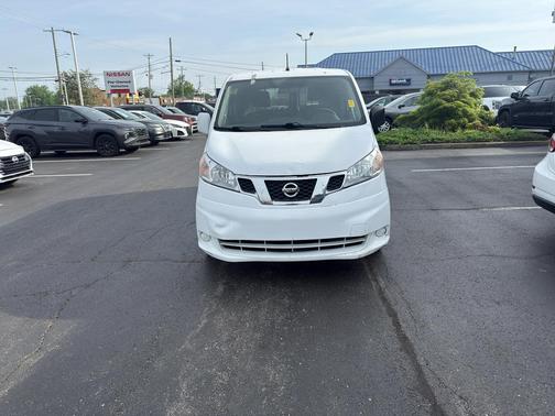 2017 Nissan NV200 SV