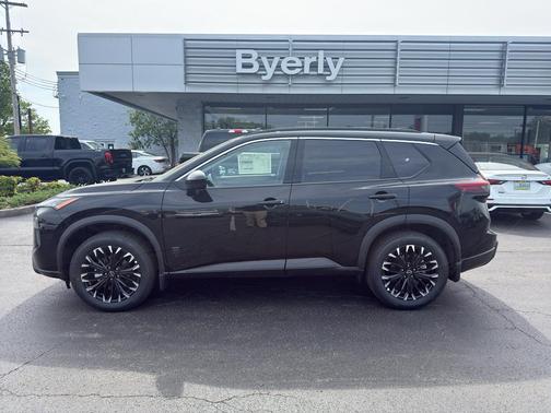 Super Black 2026 Nissan Rogue Dark Armor