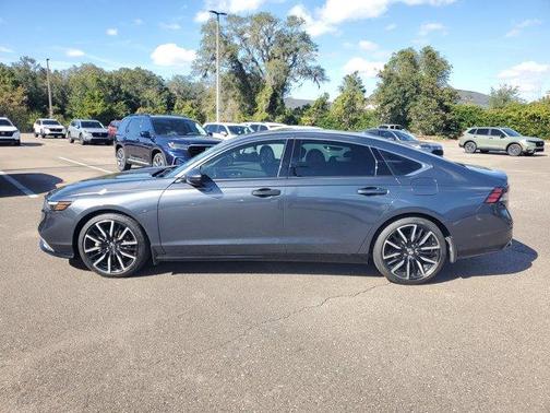 2023 Honda Accord Hybrid Touring