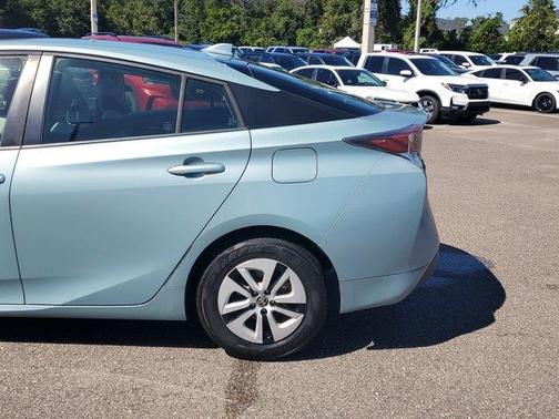 2017 Toyota Prius Four