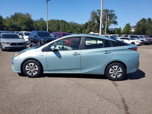 2017 Toyota Prius Four
