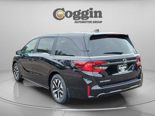 Crystal Black Pearl 2026 Honda Odyssey EX-L
