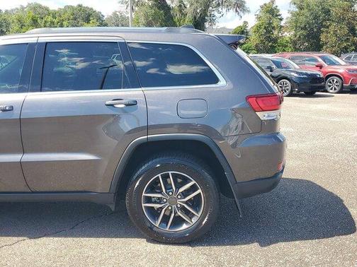 2020 Jeep Grand Cherokee Laredo E