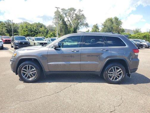 2020 Jeep Grand Cherokee Laredo E