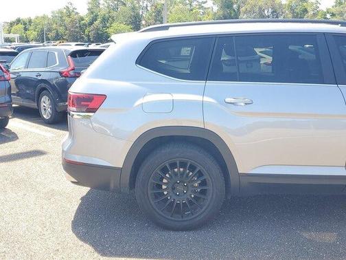 2021 Volkswagen Atlas 3.6L SE w/Technology