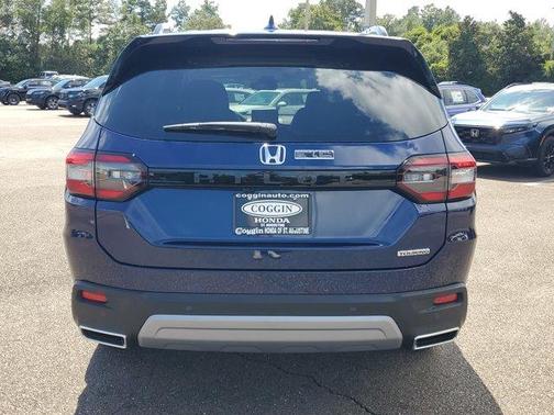 2025 Honda Pilot Touring