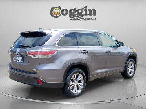 Predawn Gray Mica 2015 Toyota Highlander XLE