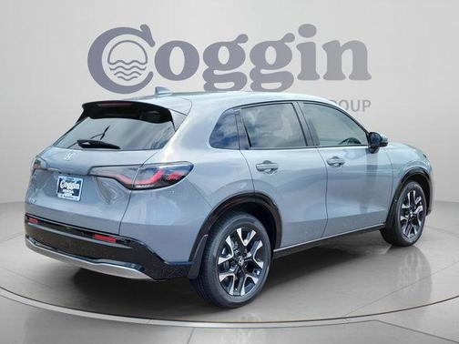Urban Gray Pearl 2027 Honda HR-V EX-L