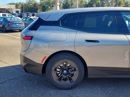 2023 BMW iX xDrive50