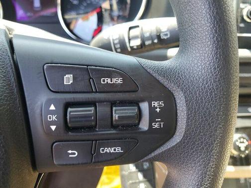 2020 Kia Sedona LX