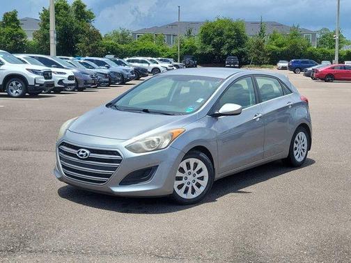 Titanium Gray Metallic 2016 Hyundai Elantra GT Base