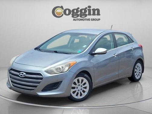 Titanium Gray Metallic 2016 Hyundai Elantra GT Base