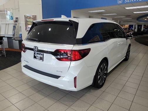 Solar Silver Metallic 2026 Honda Odyssey Elite